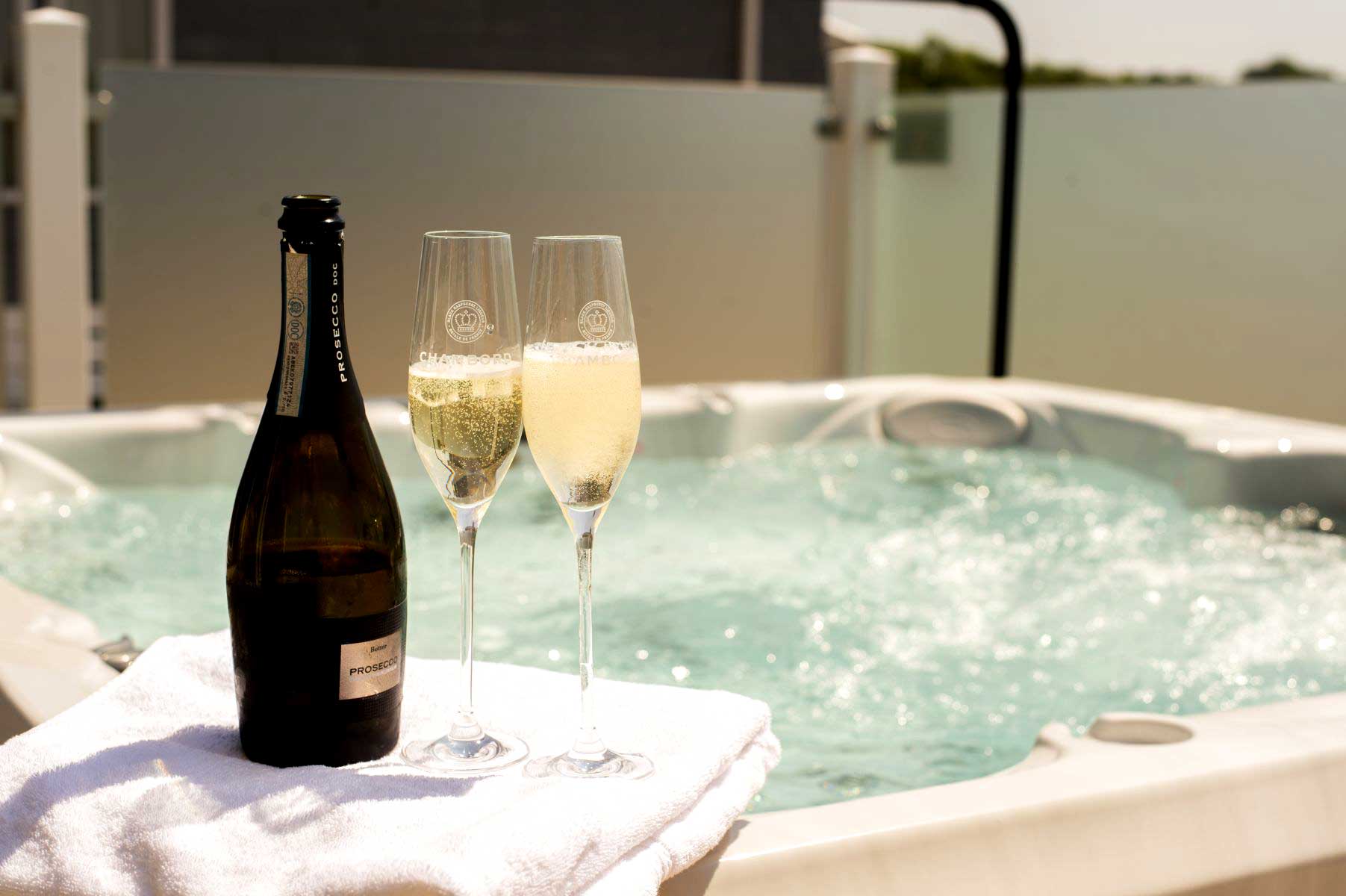 Family Holiday Lodge with Hot Tub